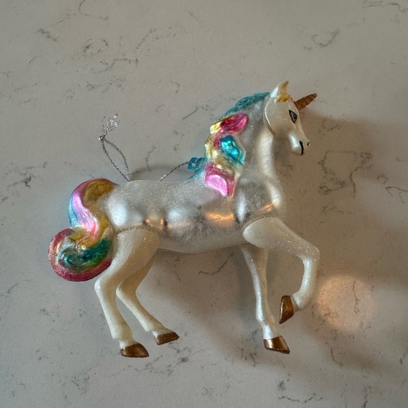 Robert Stanley glass unicorn ornament - Picture 3 of 3